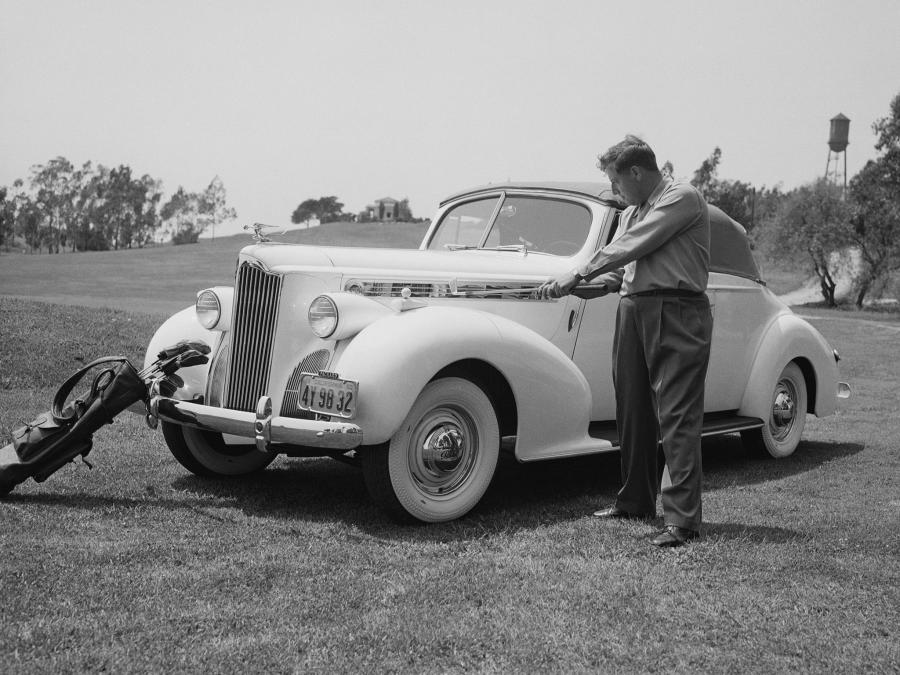  Packard 120 Convertible Coupe 1940 года  (фото 20 из 29)